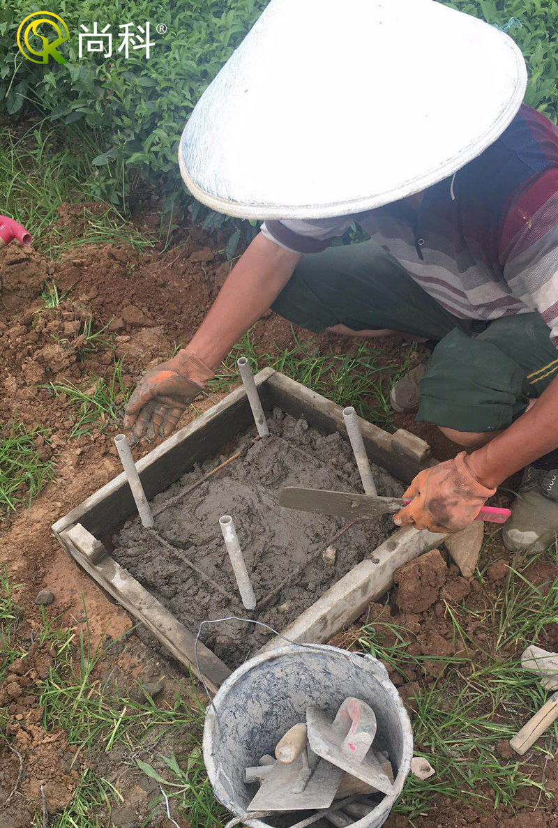 立杆免费观看美女直播地基地笼安装-固定模具